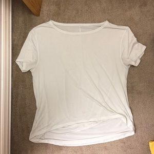 CUTEST WHITE LULU TOP!!